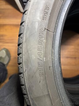 Pneu Firestone 215/45 R1 - 3