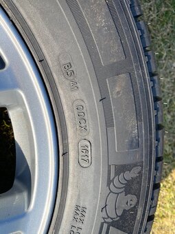 Michelin Agilis 235/65/R16 C letní 1ks vc disku - 3