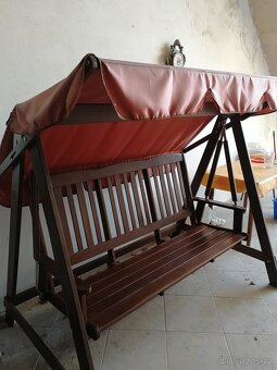 Zahradní lavice, houpačka - 3
