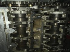 Jaguar X-Type motor 2.5 V6 - 3