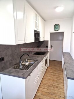 Pronájem, byt 2+1 s lodžií, CP 62 m2, ul. Šaripova, Uherský - 3