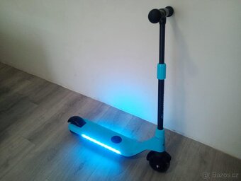 Dětská elektrokoloběžka - 3