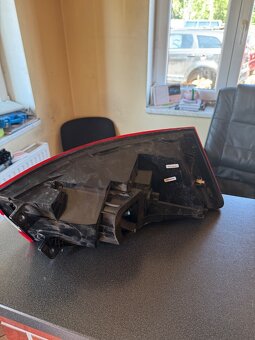 3V5 945 208 - PZ svělo vnější Superb 3 Liftback - 3