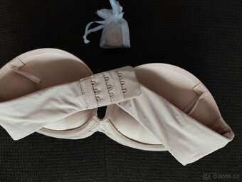 Podprsenka / balkonetka super push-up 70-75A z H&M - 3