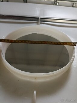 IBC kontejner s velkým otvorem - 3