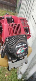 křovinořez Honda 4takt - 3