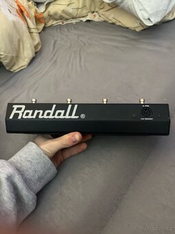 Přepínač zesilovač - 3