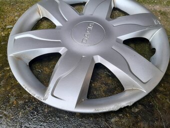 Poklice Dacia 15" (1ks) - 3