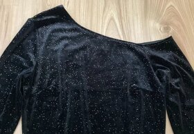 Černé šaty s třpytkami zn. AMISU (vel. 40) - 3