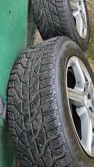 Zimní pneumatiky 215/60 r16 - 3