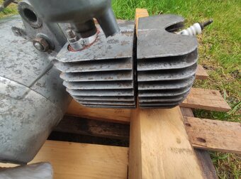 Motor Jawa Mustang Pionýr - 3