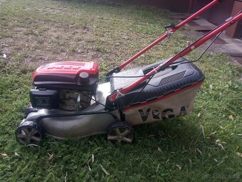 Sekačka s pojezdem Vega 424 sdx - 3