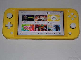 Nintendo Switch Lite - 3