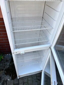 Gastro lednice prosklená 400L - 3
