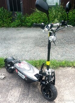 Elektrická koloběžka Nitro scooters XE 1200 - 3