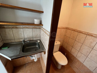 Pronájem skladu/ obchodu Horažďovice, 37 m², ul. Husovo nám. - 3