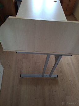 pracovni stul, deska 140x75cm, vyska 72 cm - 3
