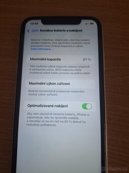 iPhone xr - 3