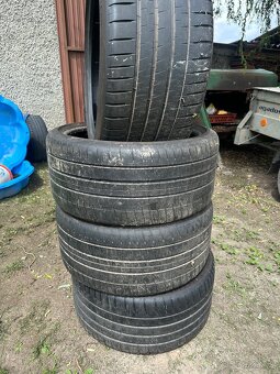 Pneu r20 dvourozměrné - 3