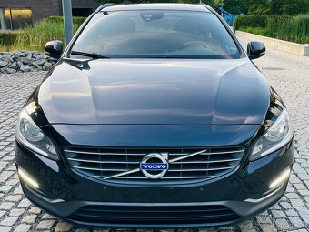 Volvo V60 2.0D3 5VÁLEC MANUÁL LED TAŽNÉ SENZORY FACELIFT - 3