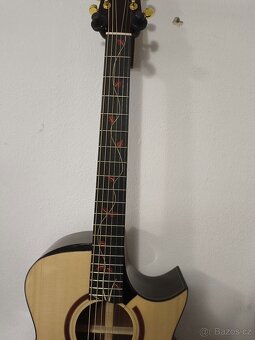 Nádherná kytara - 3