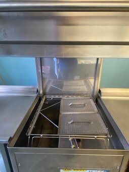 PROFI PRŮBĚŽNÁ MYČKA NÁDOBÍ - 3