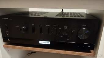 Stereo receiver Yamaha R-N1000A - 3
