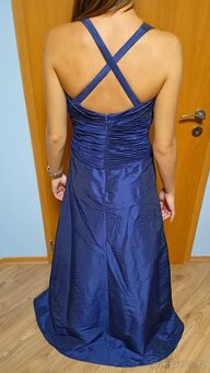 KRÁSNÉ LUXUSNÍ PLESOVÉ ŠATY zn. UNIQUE vel. S - 3