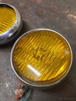 AUTO - VETERÁN SVĚTLA - - 3