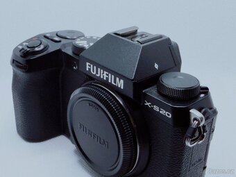 Fujifilm XS-20 - 3