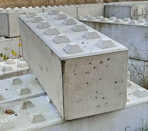 Betonový blok 1800x600x600 mm - 3