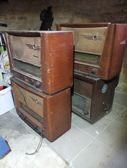STARÁ RÁDIA - 3