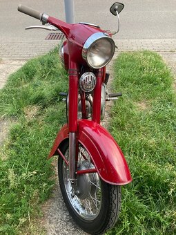 Jawa 250 - 3