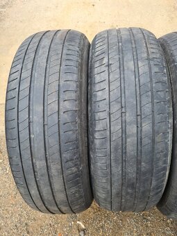 215/65 R17 - 3