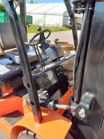 VZV NAFTA 3.500 KG. Předváděcí stroj - 3