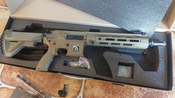 Prodám airsoft zbraň AEG M4 - 3