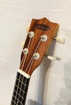 Classic Cantabile Ukulele Sopran Natural - 3