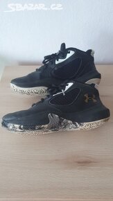 dětské boty Under Armour GS Lockdown 6, vel. 37,5 - 3