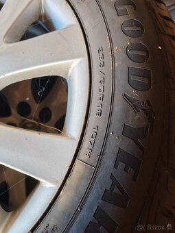 prodám sadu zimních pneu s disky pro Mazda CX7 - 3