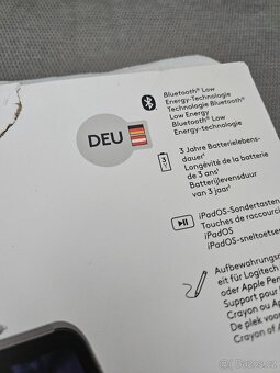 Logitech Slim Folio - Kryt s klavesnicou pro iPad [10th gen] - 3