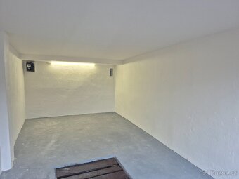 Garáž Poděbrady - Kunštátská - s elektřinou - 3