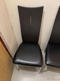 Skleněný stůl a 4 židle - 3