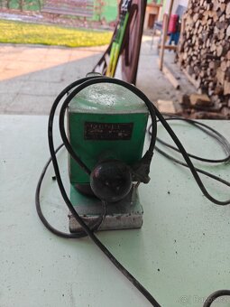 Excentrická vibrační bruska Elektra elektrická - 3