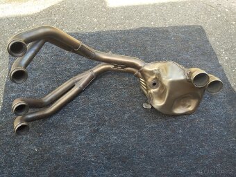 MV Agusta Brutale výfuk - 3