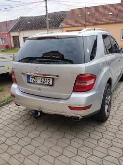 Mercedes 164ML full - 3