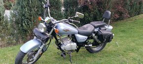 Suzuki Marauder 125 - 3