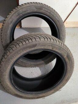 235/45 R18 - 3