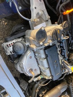 Motor 1.2 HTP CGPB 44KW najeto pouze 53 000KM - 3