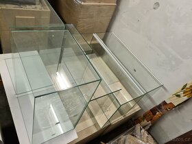 Prodam sklenene a plexi vitriny - 3