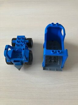 LEGO DUPLO traktor s přívěsem na koně - 3